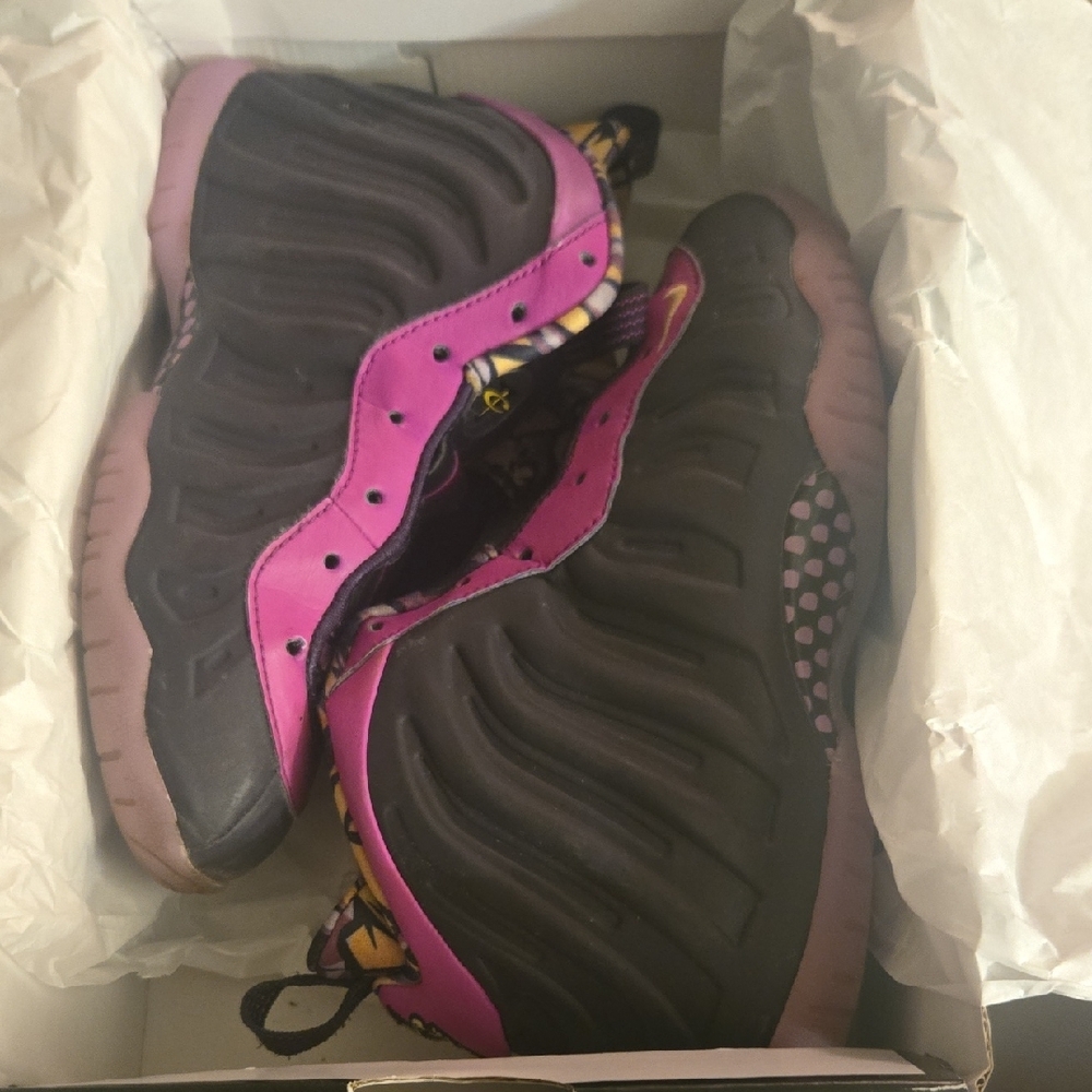 Nike Little Posite One in Purple and Gold